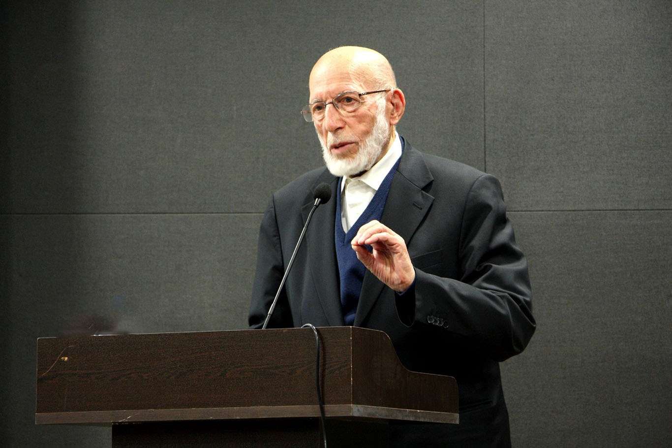 Eski Diyanet İşleri Başkanı Lütfi Doğan yoğun bakımda Eski Diyanet İşleri Başkanı Lütfi Doğan yoğun bakımda
